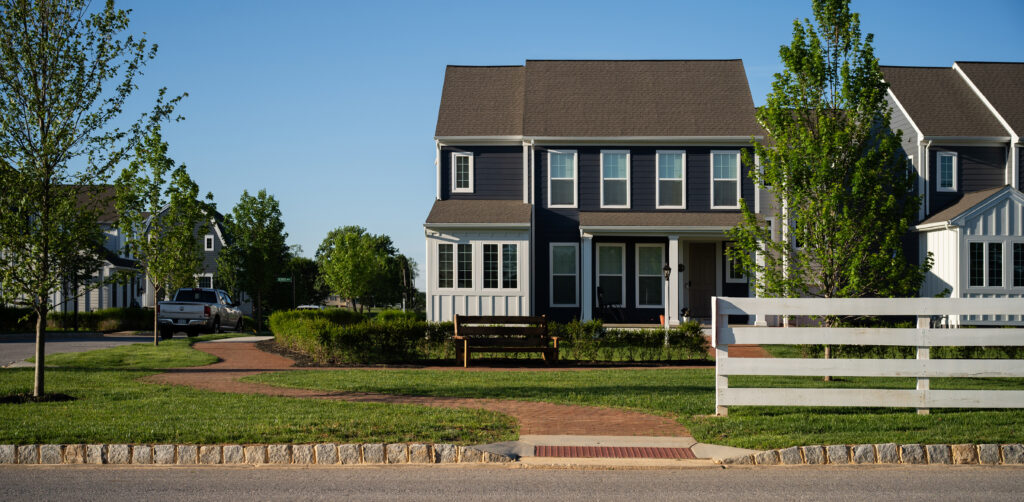 single family home exterior photo