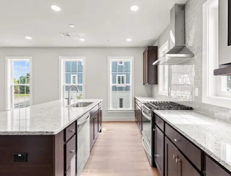 21-web-or-mls-ListRight Media (21 of 46)
