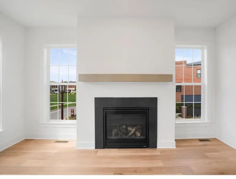 126 Main St-T2210 48.41.1 C - 25