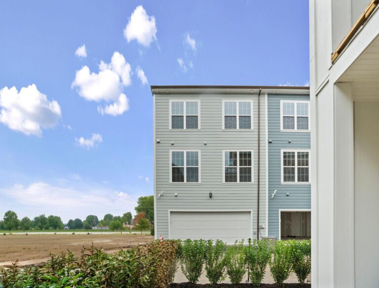 212 Olliver Way - T2210 40.32.1.E- 64