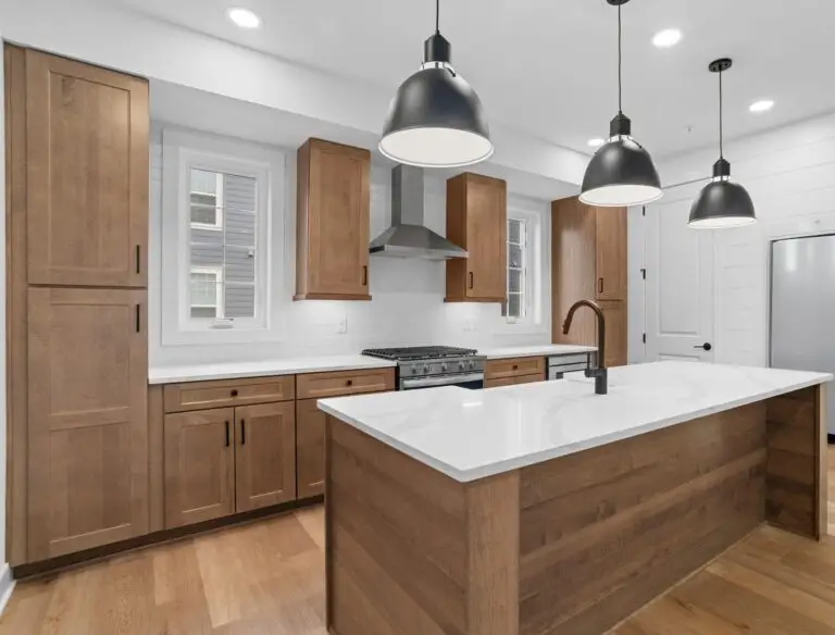 207 Oliver Way - T2010 48.32.3 -18