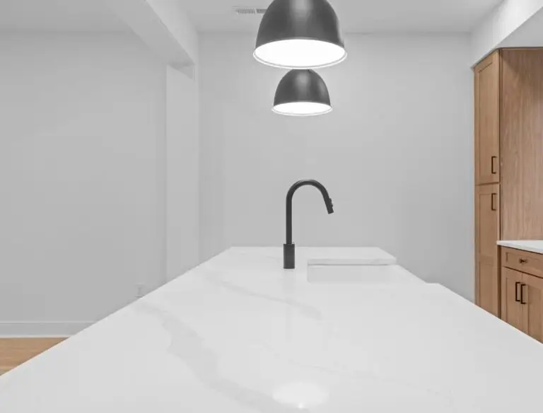 207 Oliver Way - T2010 48.32.3 -23