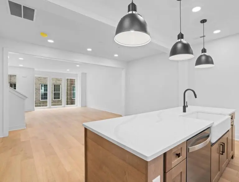 207 Oliver Way - T2010 48.32.3 -26