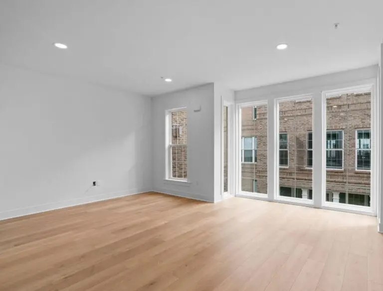 207 Oliver Way - T2010 48.32.3 -32