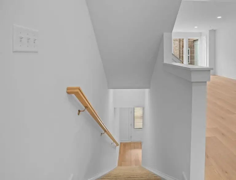 207 Oliver Way - T2010 48.32.3 -35