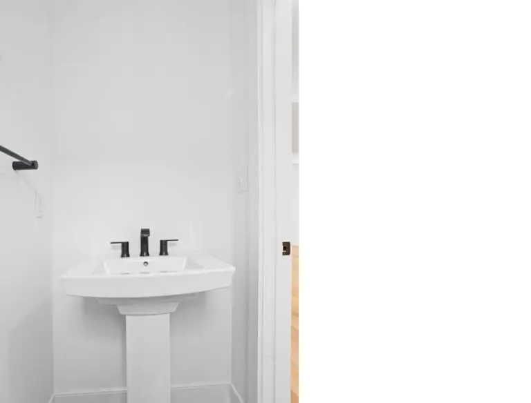 207 Oliver Way - T2010 48.32.3 -38