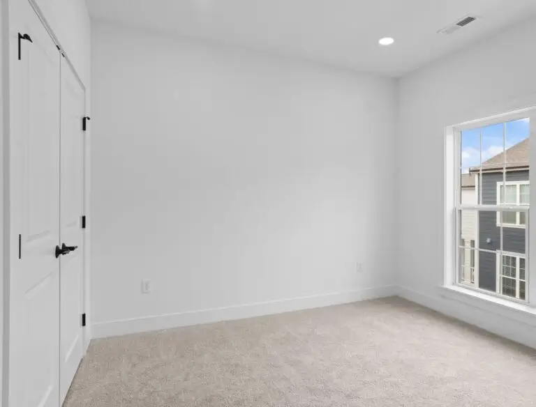 207 Oliver Way - T2010 48.32.3 -40