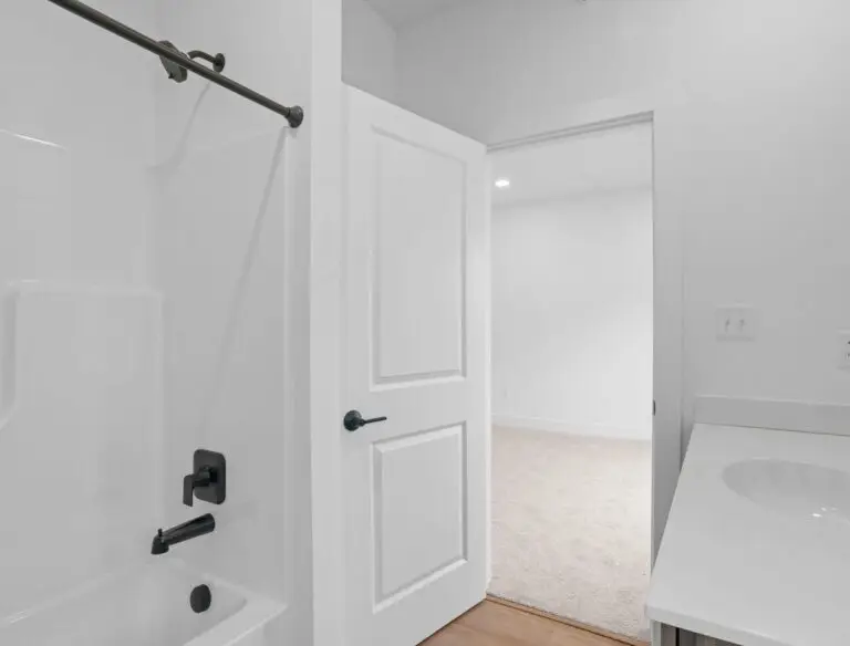 207 Oliver Way - T2010 48.32.3 -43