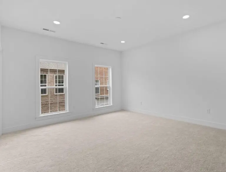 207 Oliver Way - T2010 48.32.3 -45