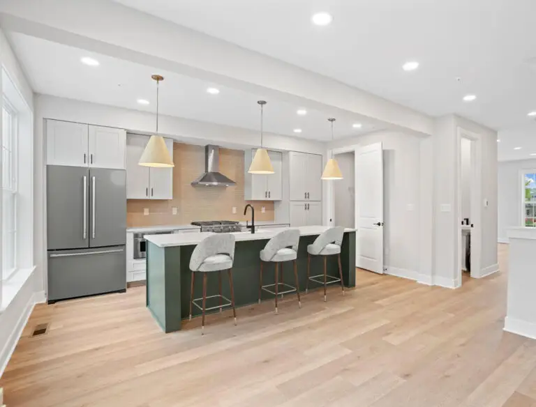 212olliverwayt221040.32.1.e00