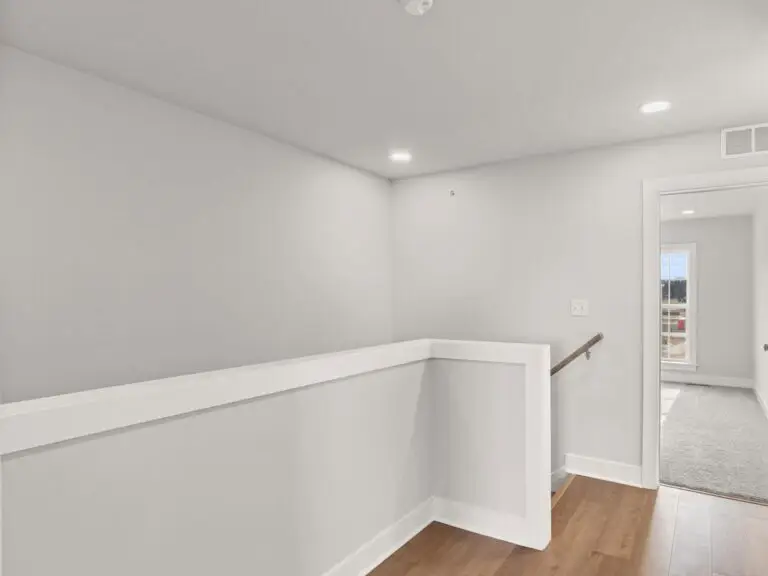 3 Sage St -T2210 40221-18