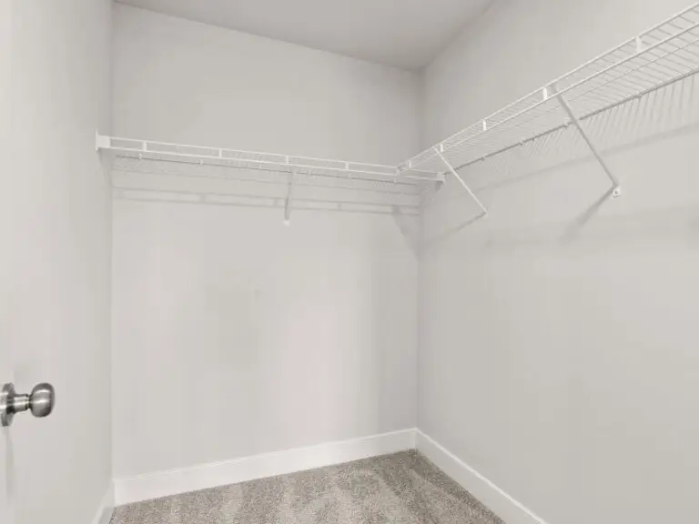 3 Sage St -T2210 40221-20