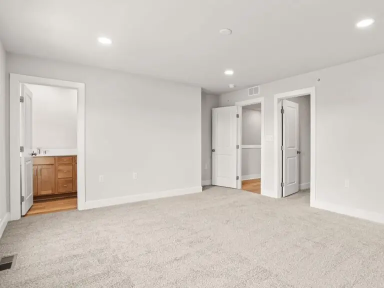 3 Sage St -T2210 40221-22