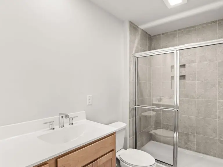 3 Sage St -T2210 40221-24