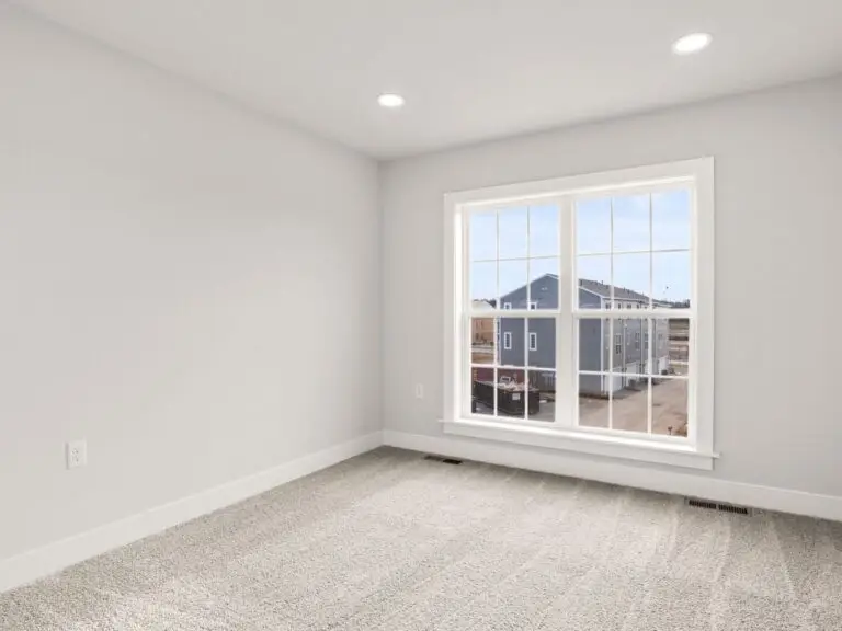 3 Sage St -T2210 40221-31