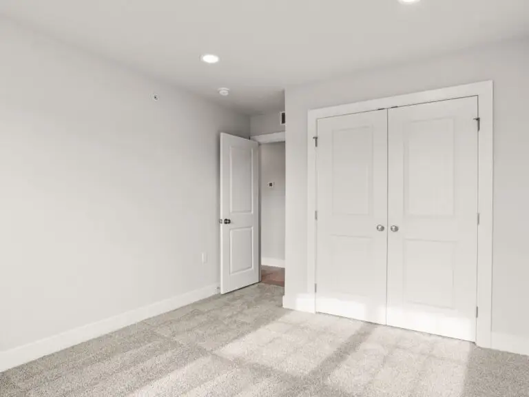 3 Sage St -T2210 40221-32