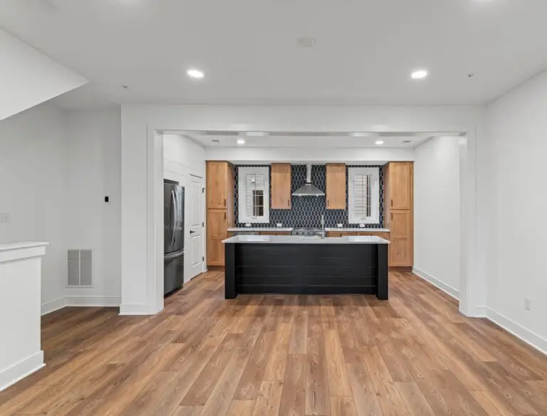 403 Ramsgate Rd-T2010 48221-24