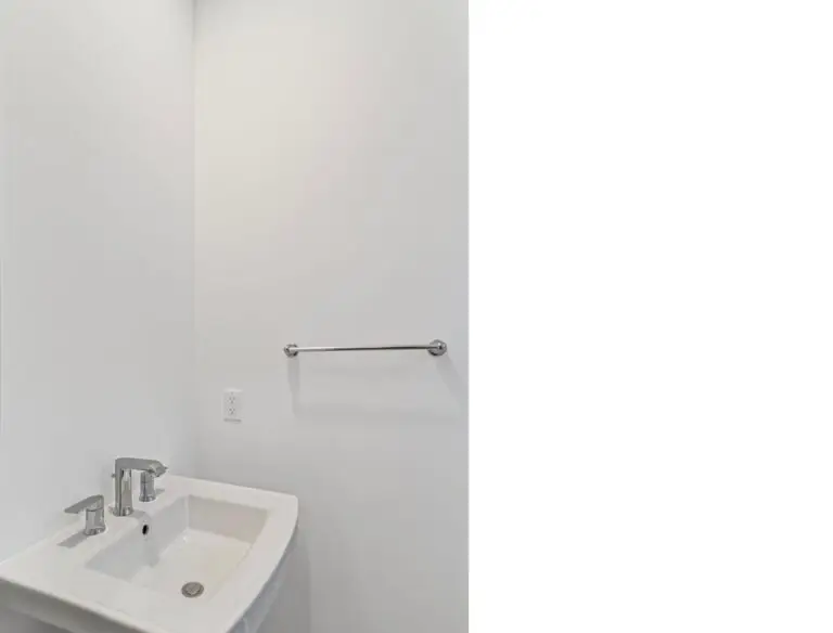 403 Ramsgate Rd-T2010 48221-47