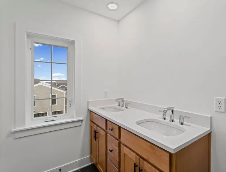 403 Ramsgate Rd-T2010 48221-67