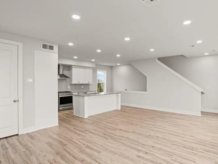 8-web-or-mls-ListRight Media (8 of 26)