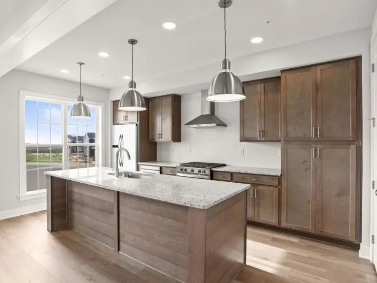 8webormlslistrightmedia8of34 copy