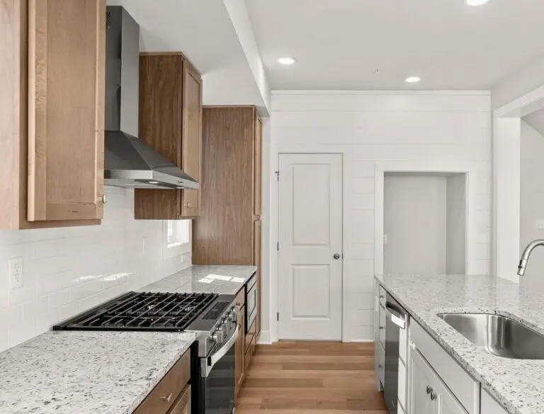 1129 Collina Ln-T2010 48-31-1-14–2603