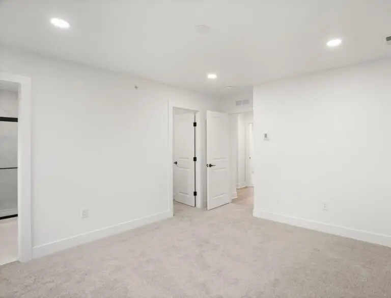 325 Palisade Way-T2250 36-12-1-54–2603