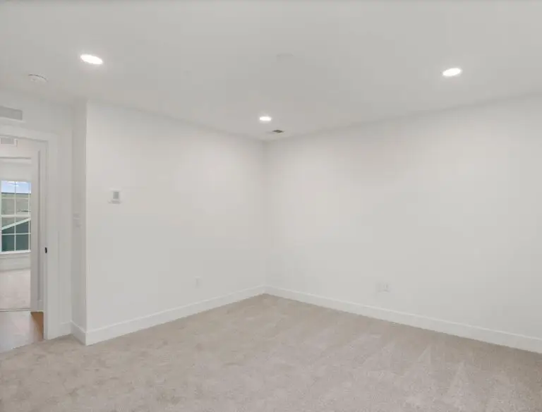 325 Palisade Way-T2250 36-12-1-55–2603