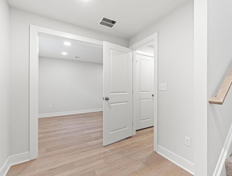 4015 Leroy Dr-T2250 42-12-1E-15–2603