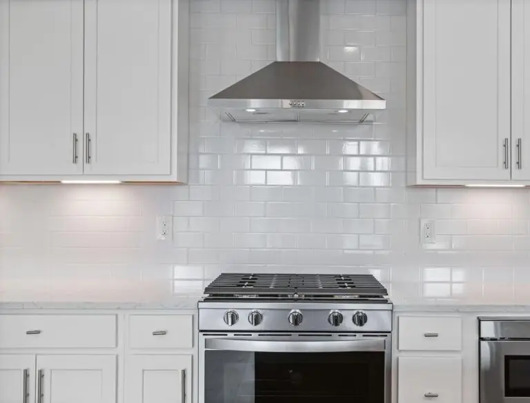 225 Oliver Way-T2622 32-22-2E-14–2604