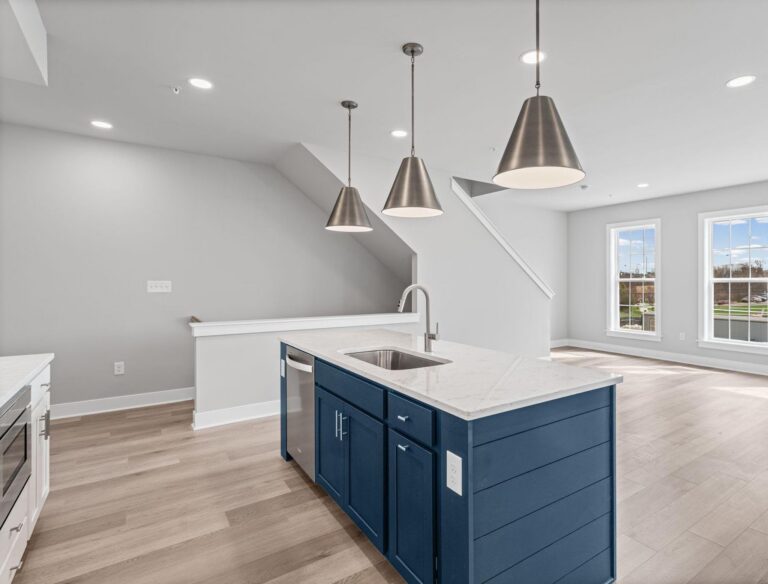 225 Oliver Way-T2622 32-22-2E-15–2604