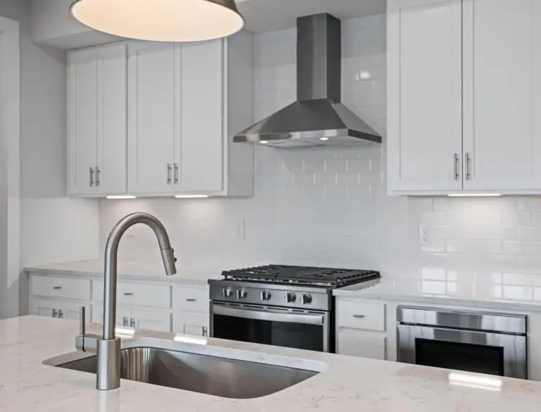 225 Oliver Way-T2622 32-22-2E-18–2604