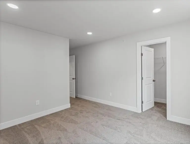 225 Oliver Way-T2622 32-22-2E-38–2604