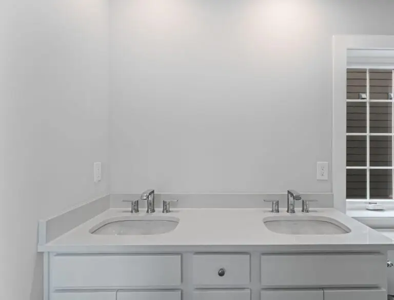 225 Oliver Way-T2622 32-22-2E-49–2604