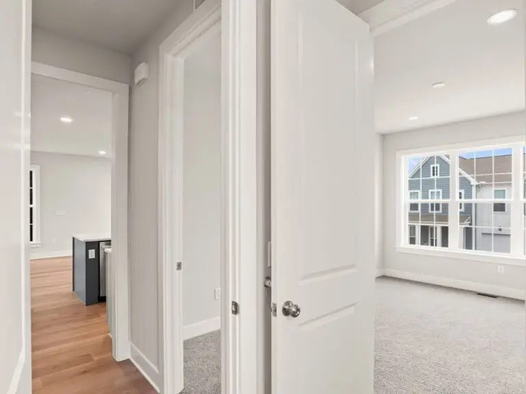 3107 Overlook Dr-Bromley 30-19–2604