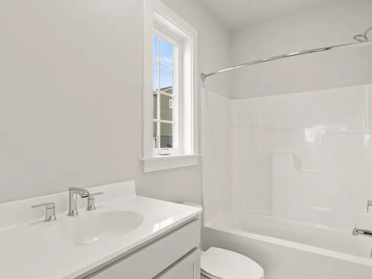 3107 Overlook Dr-Bromley 30-20–2604