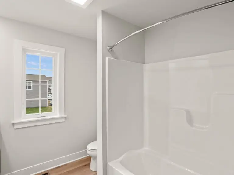 3107 Overlook Dr-Bromley 30-30–2604