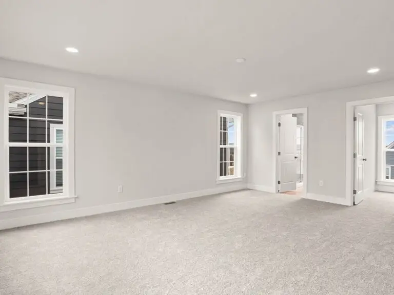 3107 Overlook Dr-Bromley 30-33–2604