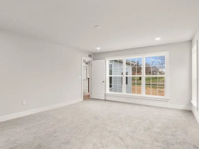 3107 Overlook Dr-Bromley 30-36–2604