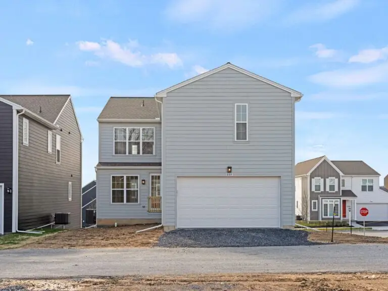 3107 Overlook Dr-Bromley 30-43–2604
