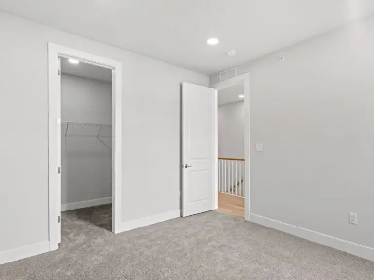 4026 Cottage Way-T2021 52-32-1-47–2604