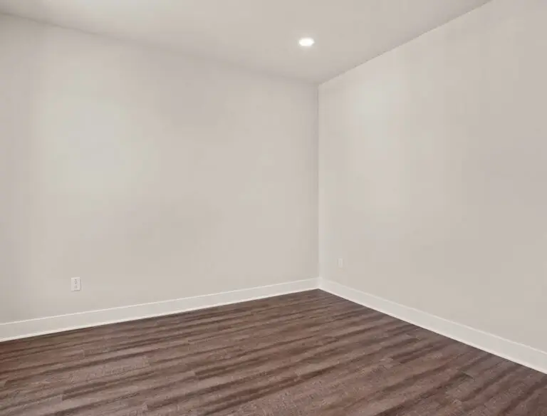 3119 Overlook Dr-Helston 30-13