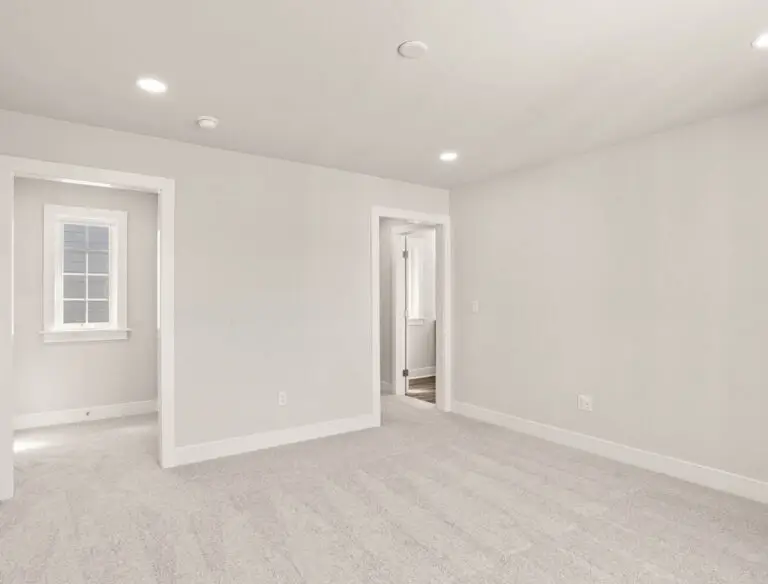 3119 Overlook Dr-Helston 30-18