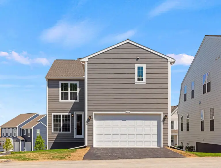 3119 Overlook Dr-Helston 30-38