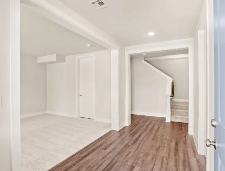 3119 Overlook Dr-Helston 30-39