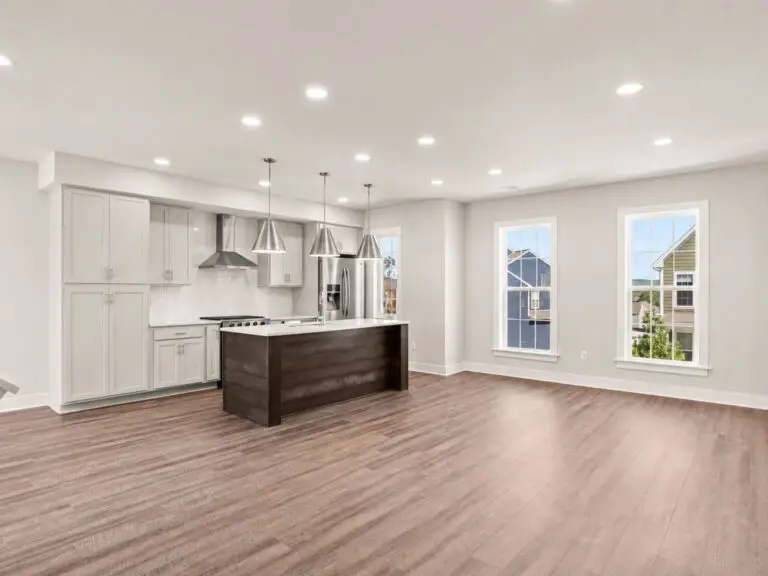 3119 Overlook Dr-Helston 30-46
