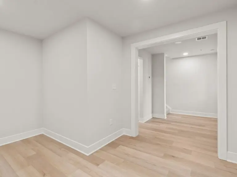 4127 Ridgeview Ave-T2250 42 12 1E-21