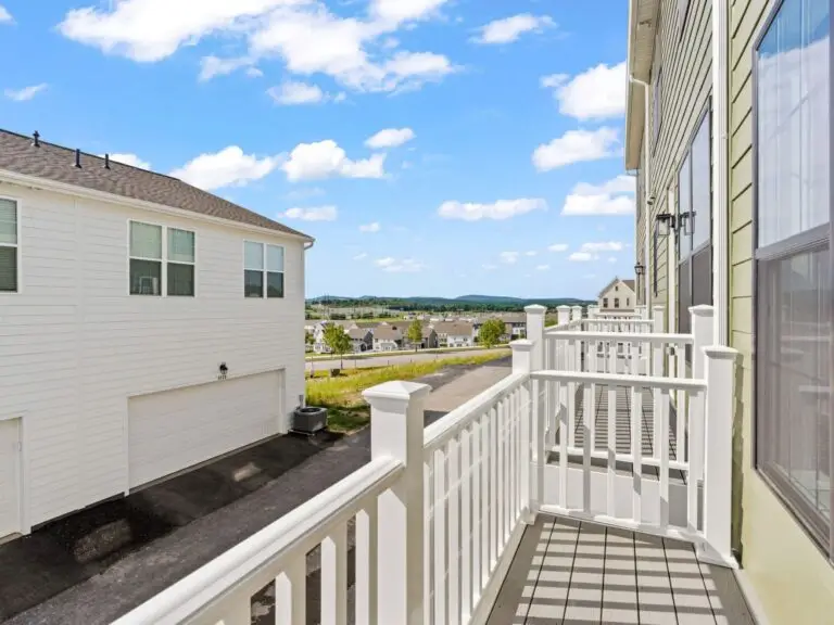 4127 Ridgeview Ave-T2250 42 12 1E-22