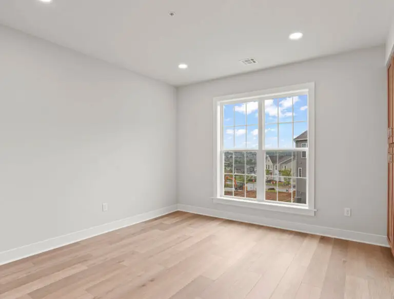 1119 James St-T2251 36 12 1E-06