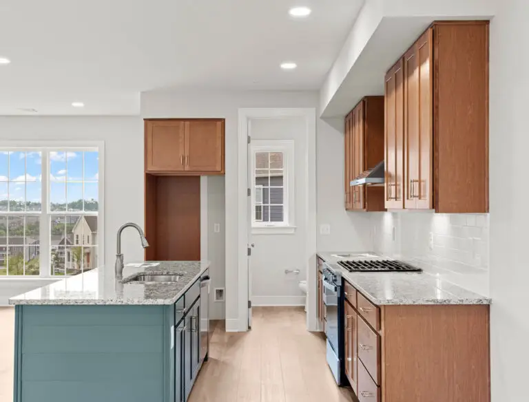 1119 James St-T2251 36 12 1E-10